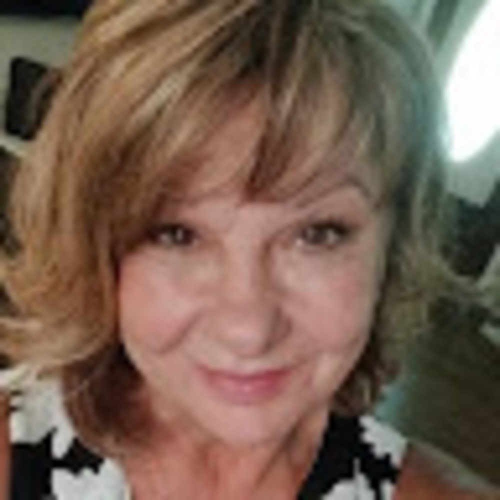 Meet your Posher, Gina